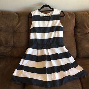 Sleeveless striped summer dress